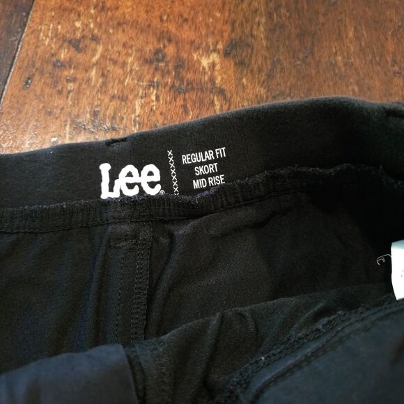 LEE black chino skort size 8 casual utility mini skirt with built-in shorts - Picture 2 of 5
